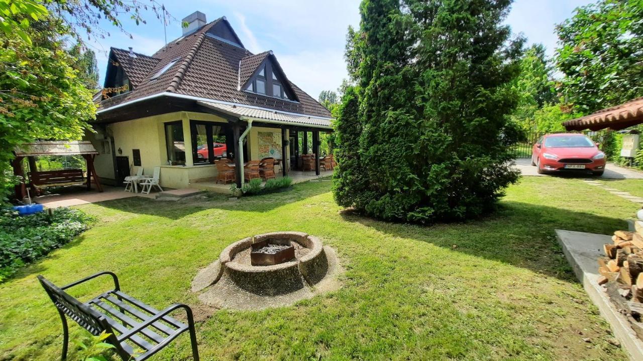 Biker Holiday Home Balatonakarattya Exterior photo